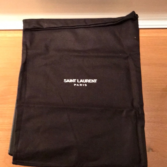 Saint Laurent ‘Tribute’ platform - Picture 5 of 6